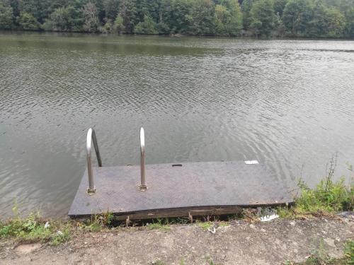 Charming Riverside House with Jacuzzi and Gym Charming Riverside House with Jacuzzi and Gym