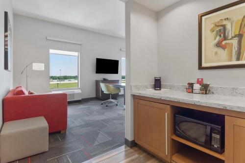 Hampton Inn And Suites By Hilton Columbus Scioto Downs Oh - image 2