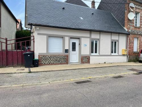 Buitenkant, Maison moderne à Ancourt avec parking privé (Maison moderne a Ancourt avec parking prive) in Ancourt