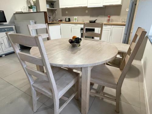 keuken, Maison moderne à Ancourt avec parking privé (Maison moderne a Ancourt avec parking prive) in Ancourt