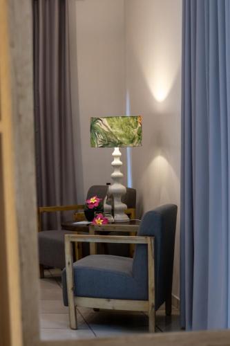 Emdoneni Lodge with Zululand Cat Conservation Project Emdoneni Lodge with Zululand Cat Conservation Project