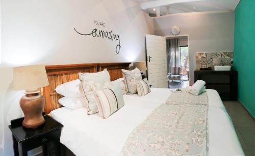 Emdoneni Lodge with Zululand Cat Conservation Project Emdoneni Lodge with Zululand Cat Conservation Project