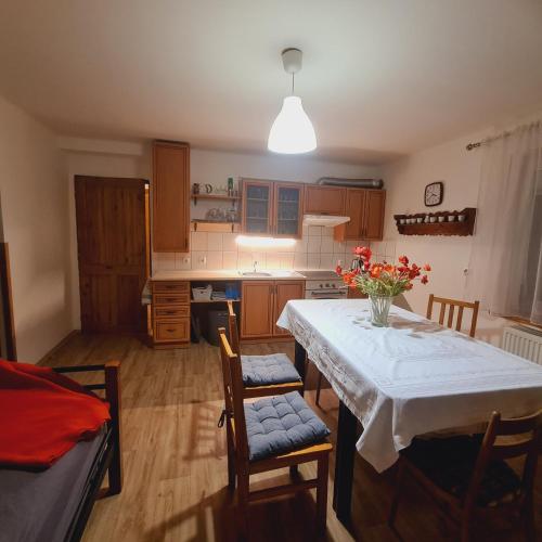 Kitchen, Votice Lucni in Votice