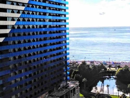 AWESOME flat-14 floor with SEA and MOUNTAINS view - Tap to explore photos
