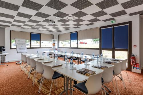 Brit Hotel Rennes Cesson - image 3