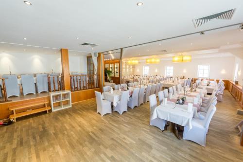 Restaurante, Hotel Germania in Stadtallendorf