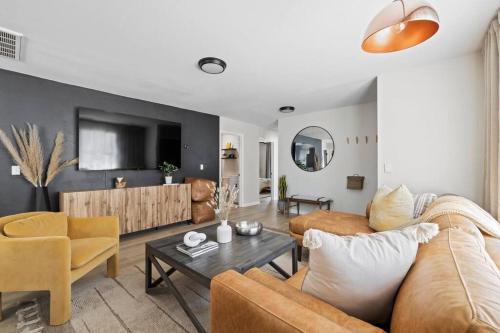 Luxurious 4 Bed 2 bath in Downtown Brevard in Brevard, USA