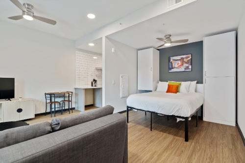 CozySuites on Mass with garage parking #17 thumb 4