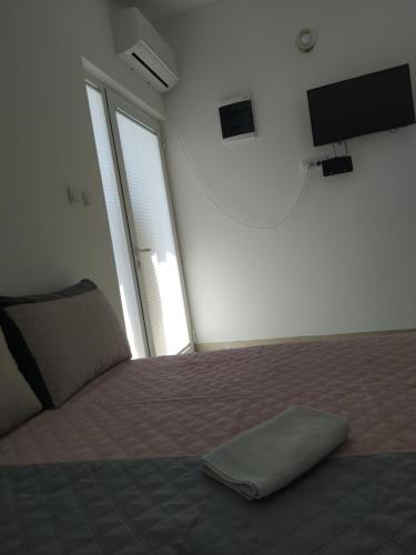 Hostel Vera - Airport Podgorica - image 13