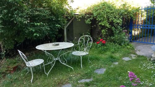 Logement spacieux et original proche gare au RDC in La Metairie