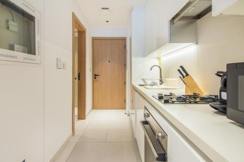 Marquise Square Studio Business Bay - image 11