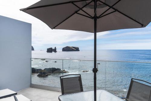 Mosteiros Sunset and Islets Apartment in มอสเตย์โรส