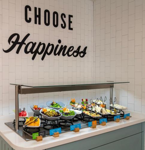 Food and beverages, Hampton by Hilton Istanbul Merter in Güngören