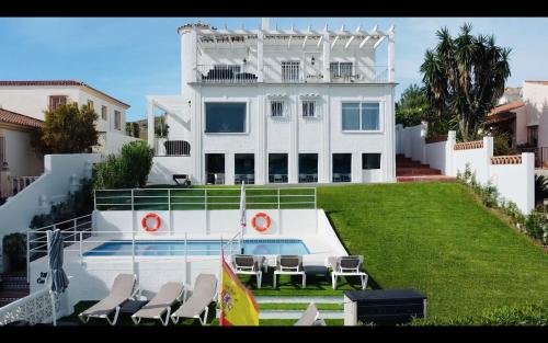 Ngoại cảnh khách sạn, Villa Carmina Benalmádena (Villa Carmina Benalmadena) in Rancho Domingo