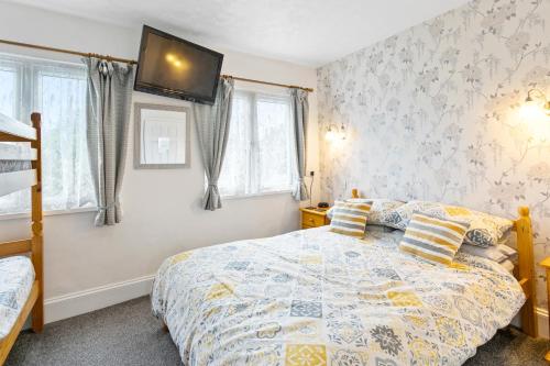 Jacaranda Hotel - image 7