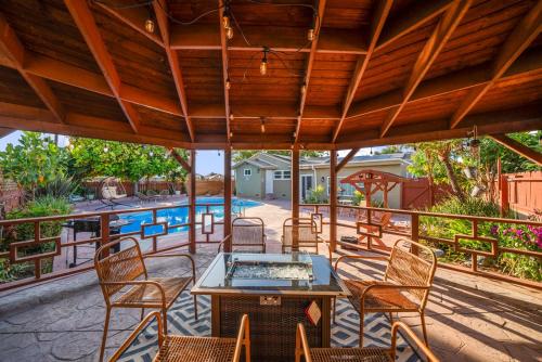 Pool, Hot Tub, Luxury 3 Beds,15 Min Beach,DT, Zoo, Sesame Place, Airport in Shelltown