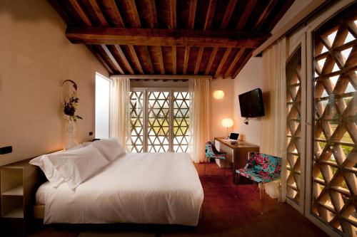 2 twin beds
