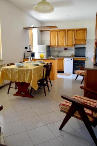 Casa della Genovina in Capodimonte (Viterbo)