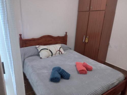 Two-Bedroom House image 7
