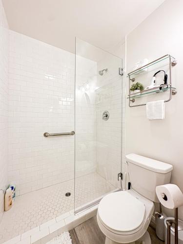 Charming Malibu Oceanfront 1BR Escape - PCHL in Malibu, USA