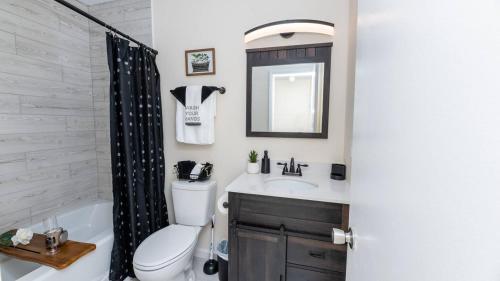 Convenient Modern Villa, 3 Beds, Near Everything in Charleston, USA