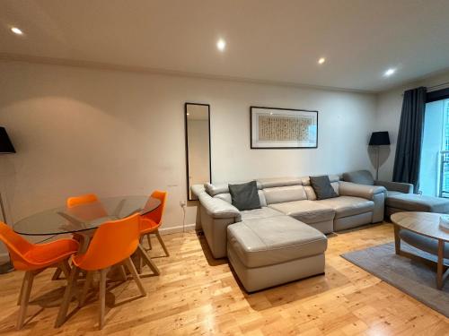 Horizon Canary Wharf Apartments - image 3