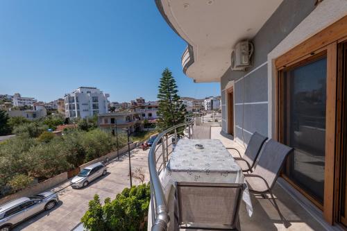 Three-Bedroom Villa image 4
