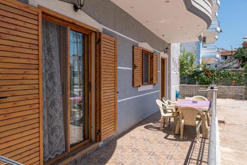 Two-Bedroom Villa image 5