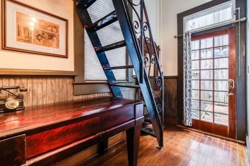Historic Old Bank with Vault in Downtown Scott in Scott