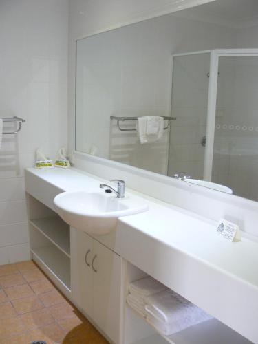 Carriers Arms Hotel Motel Room Type - Family Suite