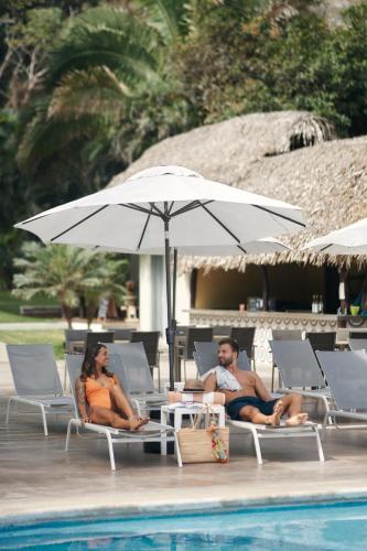 585710389 Ysuri Sayulita - Beachfront Hotel