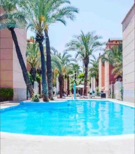 Familial appartement avec piscines