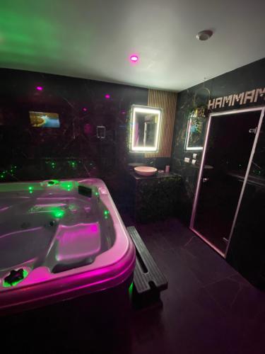 Steamroom, Sultan Spa Privatif Lille in Lille Sud