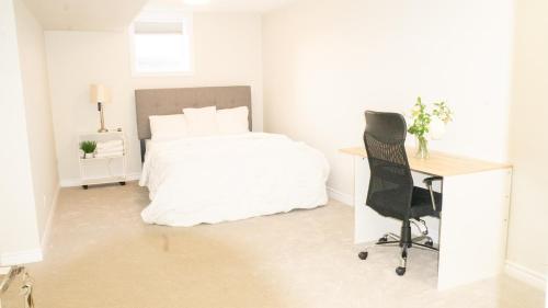 Beautiful room with private bathroom