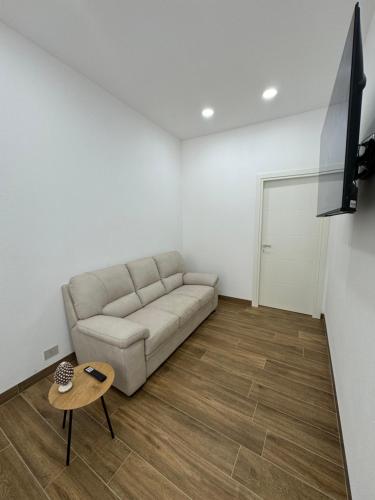 Casa Bedda - INTERA CASA CON 3 CAMERE CON BAGNO PRIVATO, ARIA CONDIZIONATA E NO ZTL/ENTIRE APARTMENT WITH 3 BEDROOMS WITH PRIVATE BATHROOM, AIRCON AND NO LTZ, Castellammare del Golfo (fotografie 6)