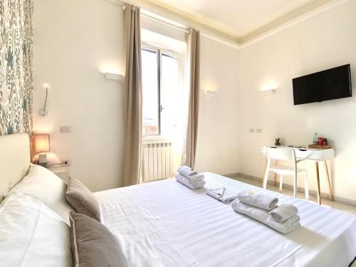 Prince of Rome Superior Rooms - image 4