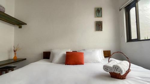 Double Room with Patio image 2