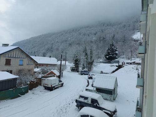 chez eric et isabelle in Sarrancolin