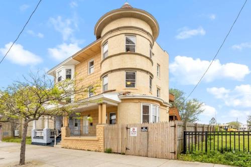 5BD 3BA near Hard Rock Ocean & Boardwalk in Atlantic City, USA