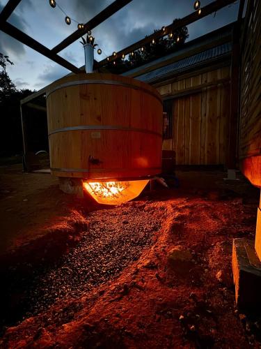 Pezsgőfürdő, Cottage du Mauberme avec bain nordique in Aleu