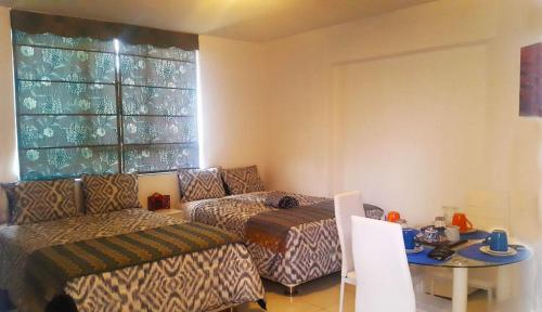 2 double beds
