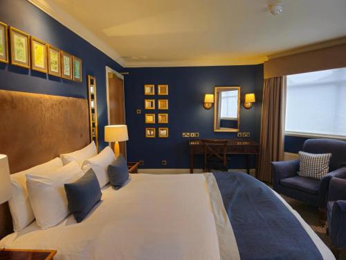 room detail thumbnail 0