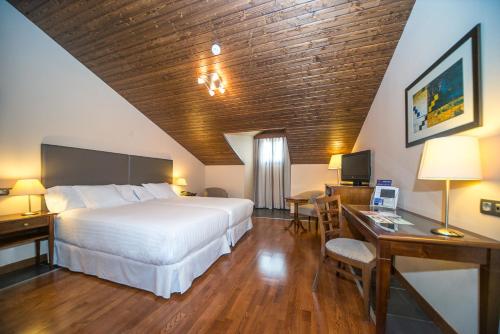 2 twin beds