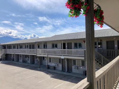 Canterbury Inn in Invermere (BC)