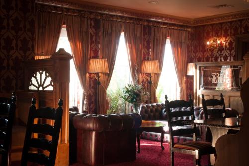 Restaurant, Meadow Court Hotel in Loughrea