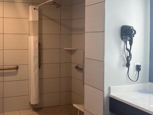 King Room - Accessible/Non-Smoking