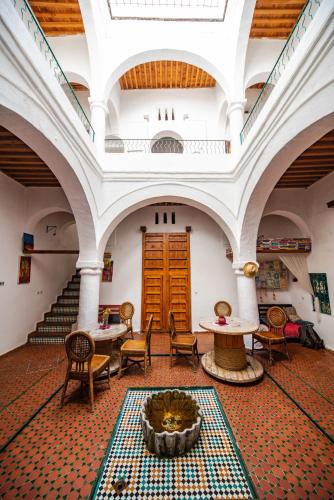 Capsule Hostel Tarbiaat 44 in Tetouan