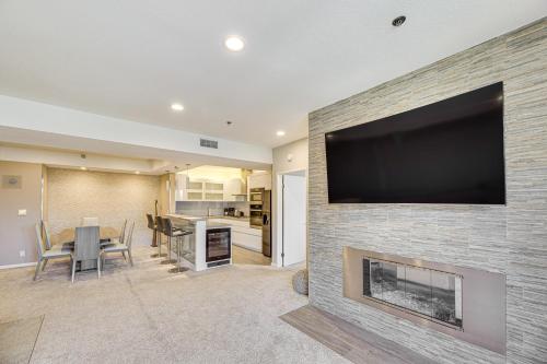 2 Mi to Hollywood Condo with Pool and Hot Tub Access, Los Angeles (fotografie 6)