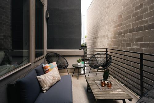 Vogue Posh Pad - Center of LoHi - Large Roof Deck in Denver, USA