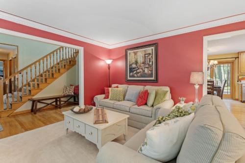 North Oaks Estate in Blaine, USA